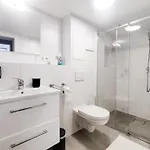 Bonquartier - Luxapt#3 Chice, Moderne Mit Self Check-in, Voll Ausgestatteter Kueche, Klimaanlage Und Parkplatz *