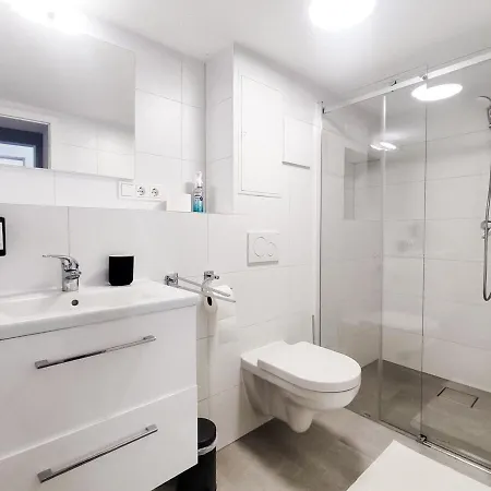 Apartment Bonquartier - Luxapt#3 Chice, Moderne Mit Self Check-in, Voll Ausgestatteter Kueche, Klimaanlage Und Parkplatz Sankt Augustin