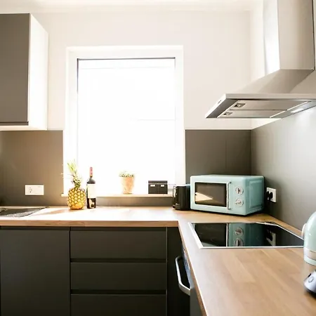 Bonquartier - Luxapt#3 Chice, Moderne Mit Self Check-in, Voll Ausgestatteter Kueche, Klimaanlage Und Parkplatz *