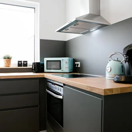 Bonquartier - Luxapt#3 Chice, Moderne Mit Self Check-in, Voll Ausgestatteter Kueche, Klimaanlage Und Parkplatz Апартаменты