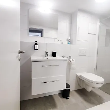 Apartment Bonquartier - Luxapt#3 Chice, Moderne Mit Self Check-in, Voll Ausgestatteter Küche, Klimaanlage Und Parkplatz Sankt Augustin