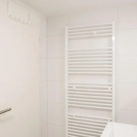 Bonquartier - Luxapt#3 Chice, Moderne Mit Self Check-in, Voll Ausgestatteter Kueche, Klimaanlage Und Parkplatz *