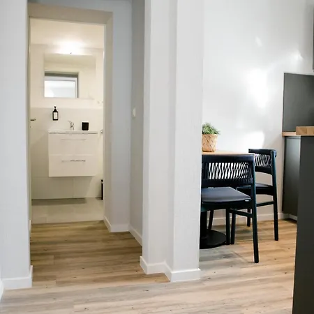 Bonquartier - Luxapt#3 Chice, Moderne Mit Self Check-in, Voll Ausgestatteter Kueche, Klimaanlage Und Parkplatz Апартаменты