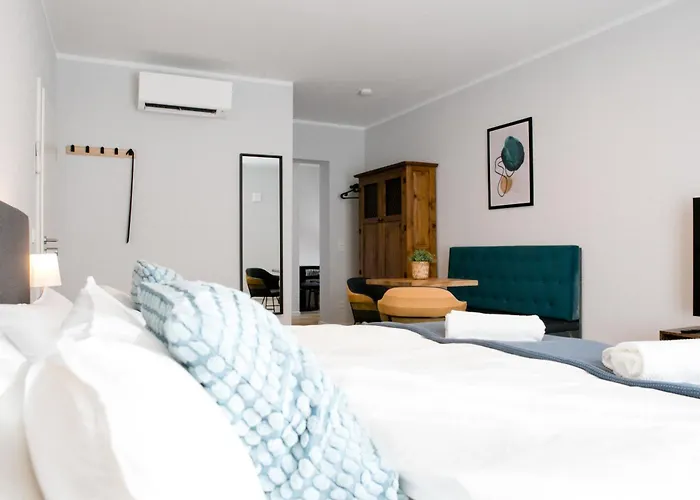 Appartamento Bonquartier - Luxapt#3 Chice, Moderne Mit Self Check-in, Voll Ausgestatteter Kueche, Klimaanlage Und Parkplatz