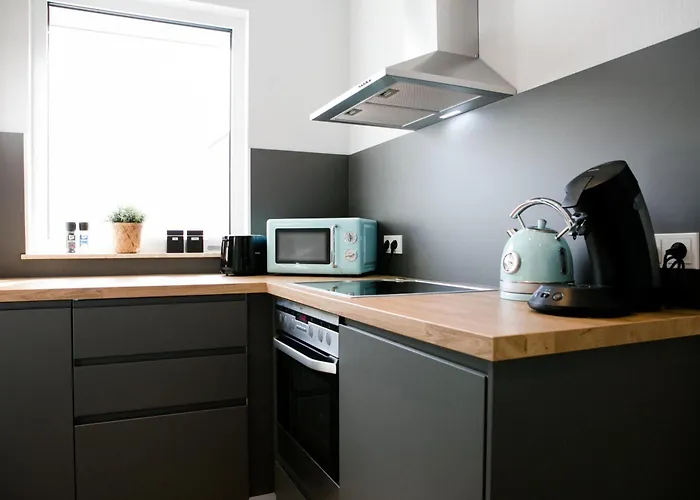 Bonquartier - Luxapt#3 Chice, Moderne Mit Self Check-in, Voll Ausgestatteter Kueche, Klimaanlage Und Parkplatz Apartment