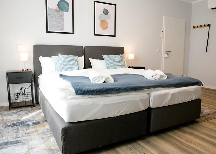 Appartamento Bonquartier - Luxapt#3 Chice, Moderne Mit Self Check-in, Voll Ausgestatteter Kueche, Klimaanlage Und Parkplatz