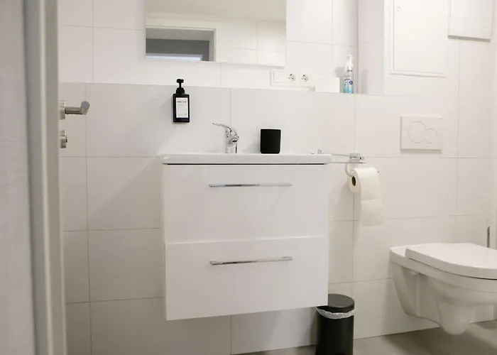 Bonquartier - Luxapt#3 Chice, Moderne Mit Self Check-in, Voll Ausgestatteter Kueche, Klimaanlage Und Parkplatz Appartamento *