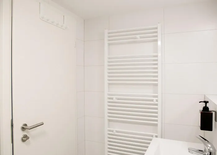 Bonquartier - Luxapt#3 Chice, Moderne Mit Self Check-in, Voll Ausgestatteter Kueche, Klimaanlage Und Parkplatz *