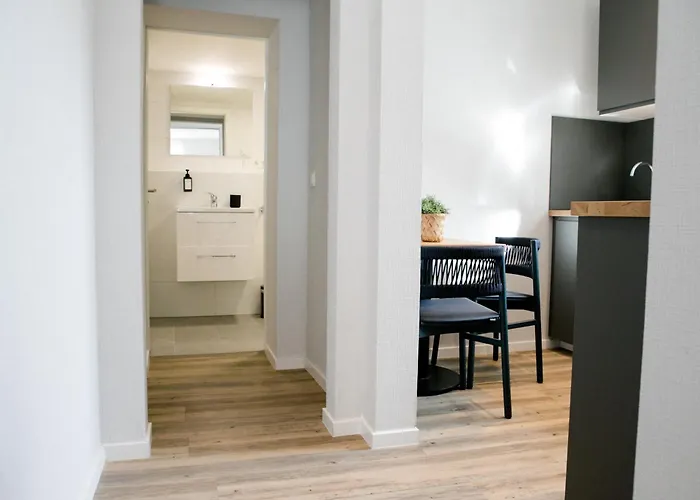 Bonquartier - Luxapt#3 Chice, Moderne Mit Self Check-in, Voll Ausgestatteter Kueche, Klimaanlage Und Parkplatz Apartment